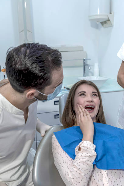Best Emergency Cosmetic Dentistry (e.g., broken veneers) in Miami Beach, FL